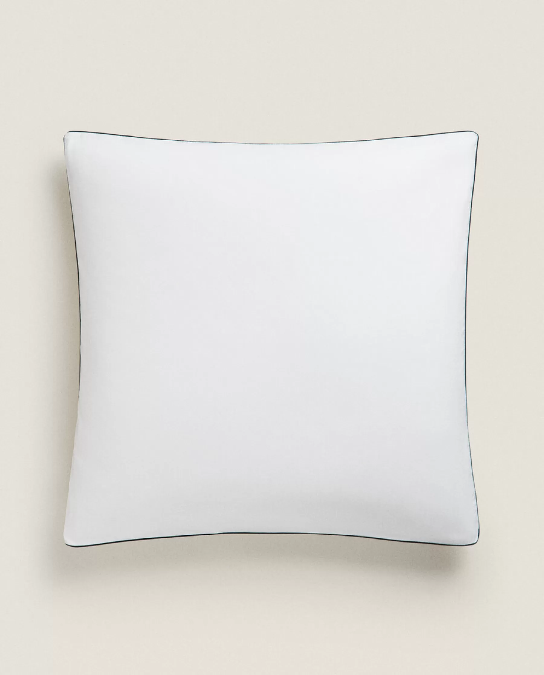 ZARA Home Pillowcase With Colored Piping Detail | Pillowcases